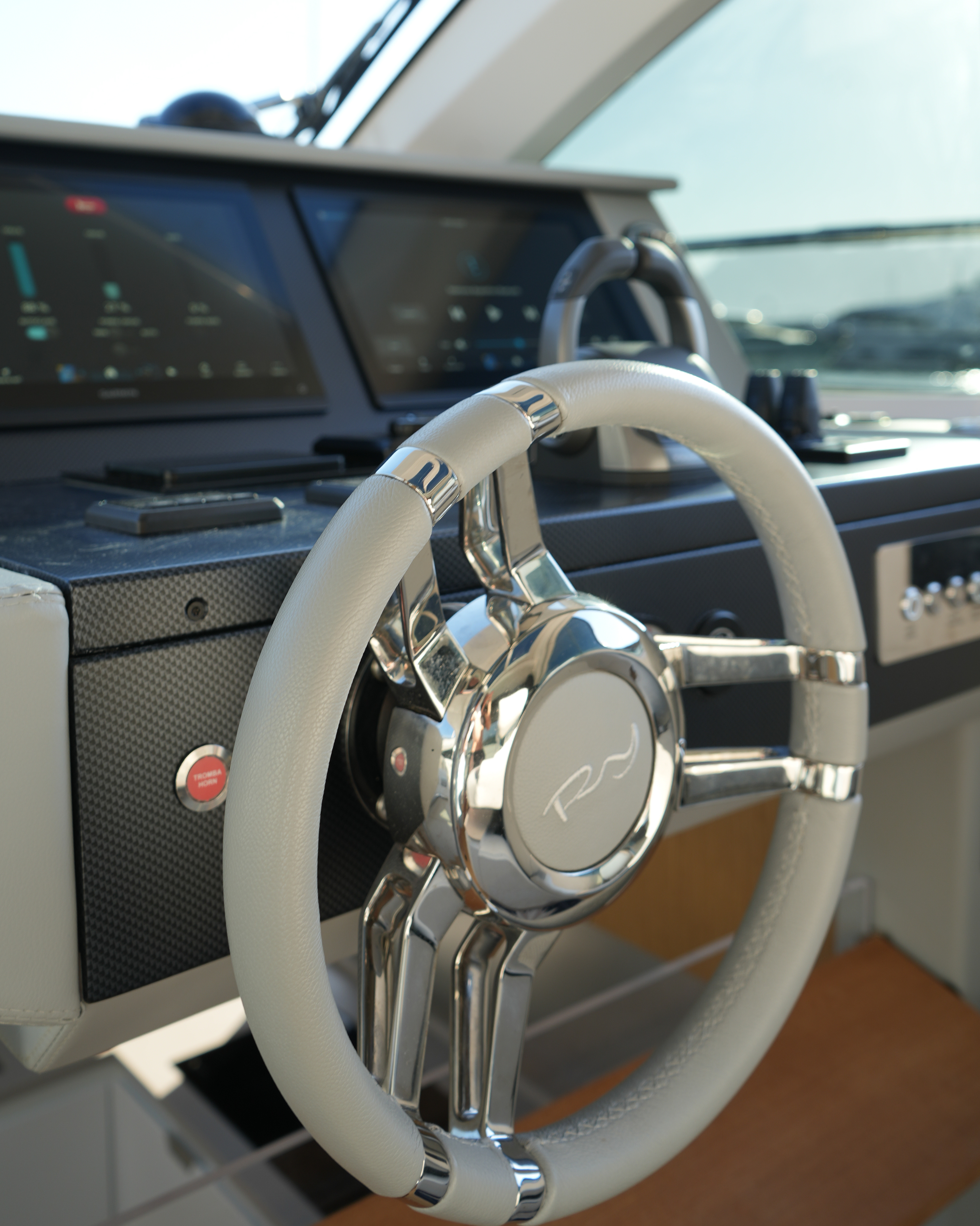 Rio Yachts 58 - 15 pax
