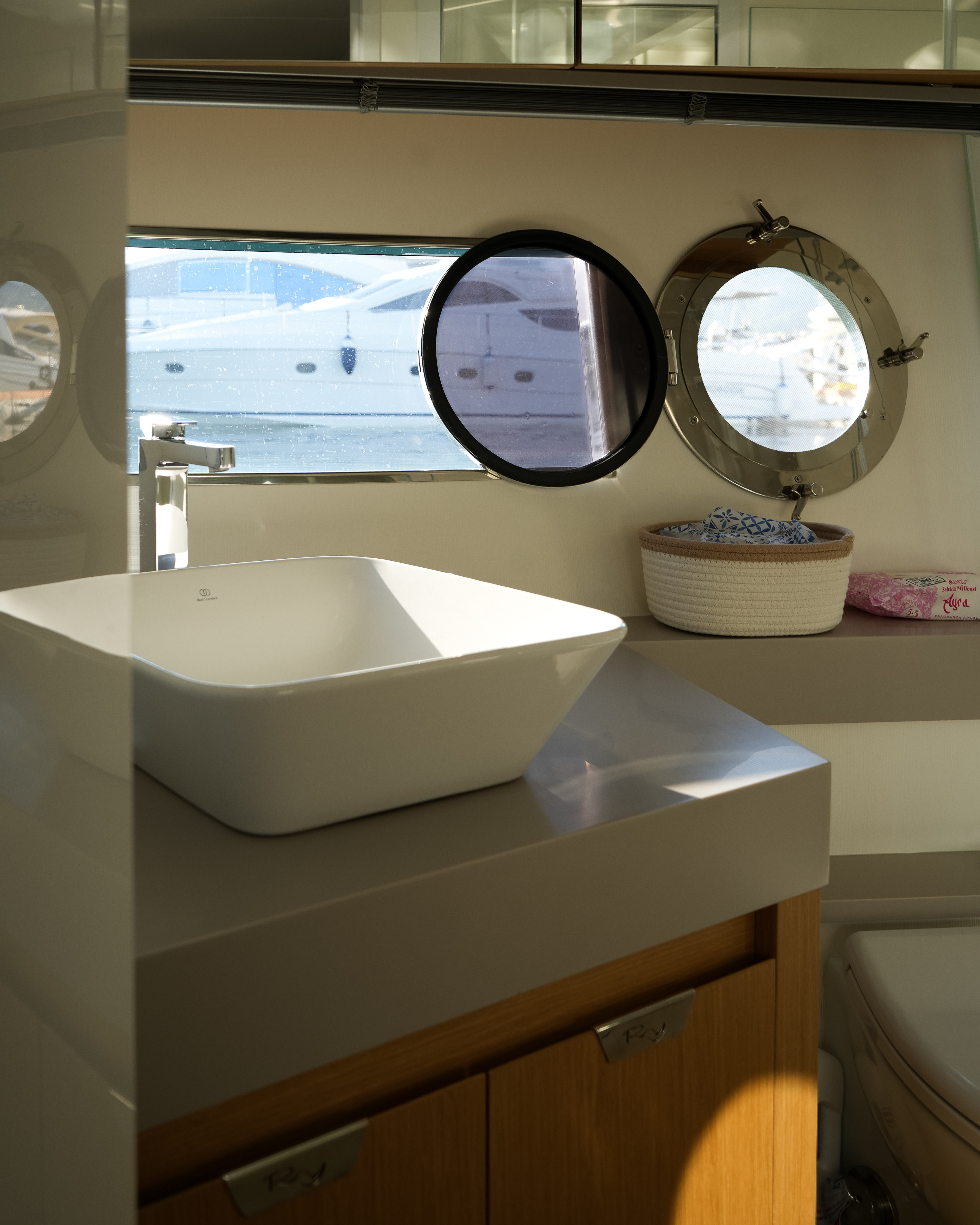 Rio Yachts 58 - 15 pax