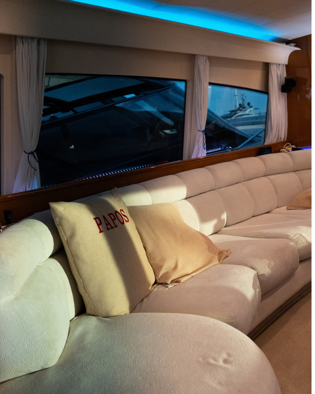 Azimut 78 - 20 pax