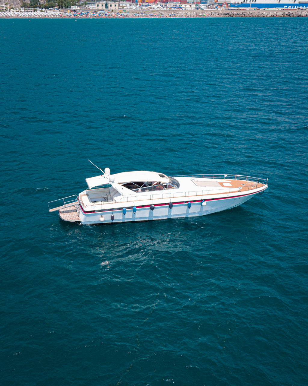 Leopard 72 - 23 pax