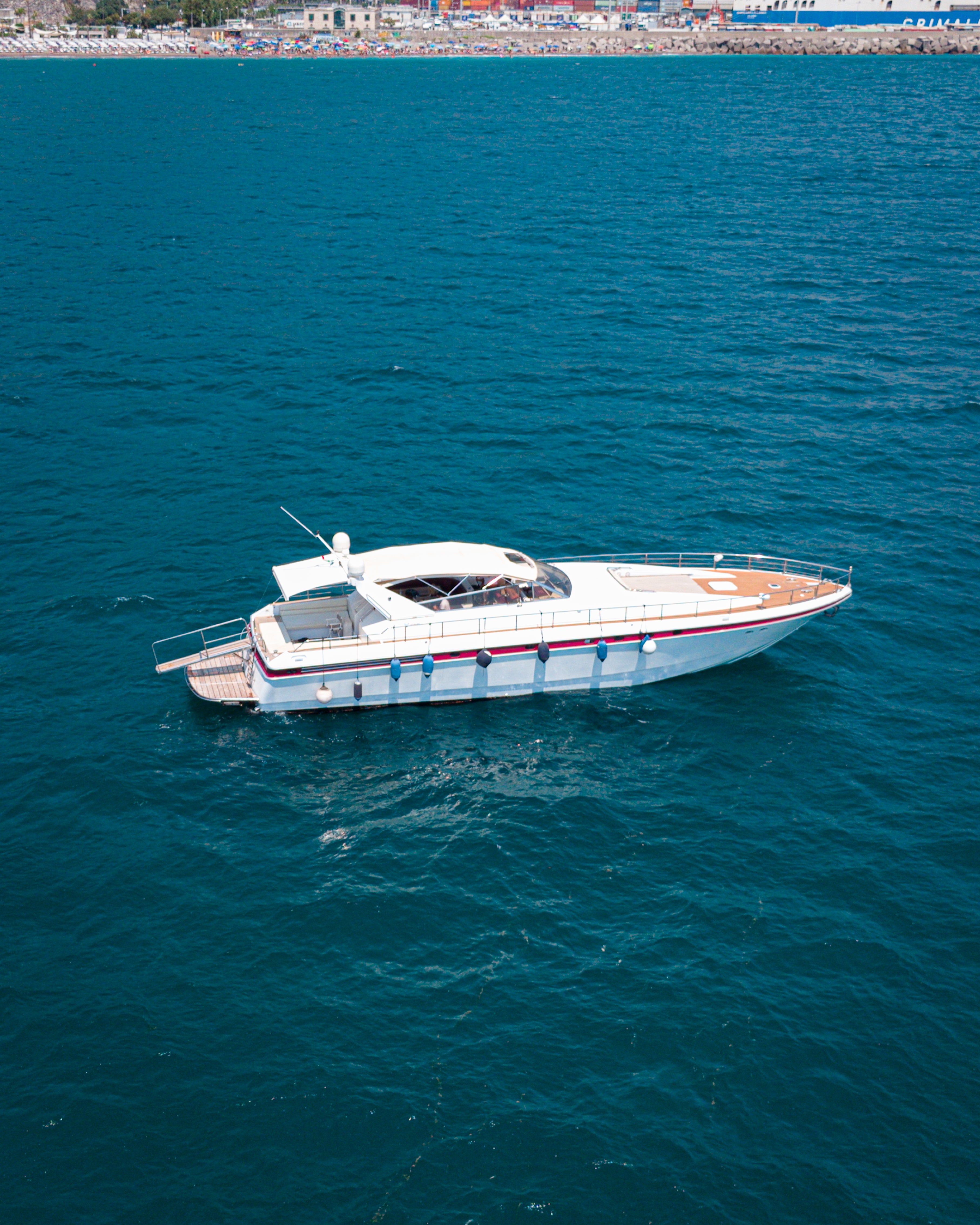Leopard 72 - 23 pax